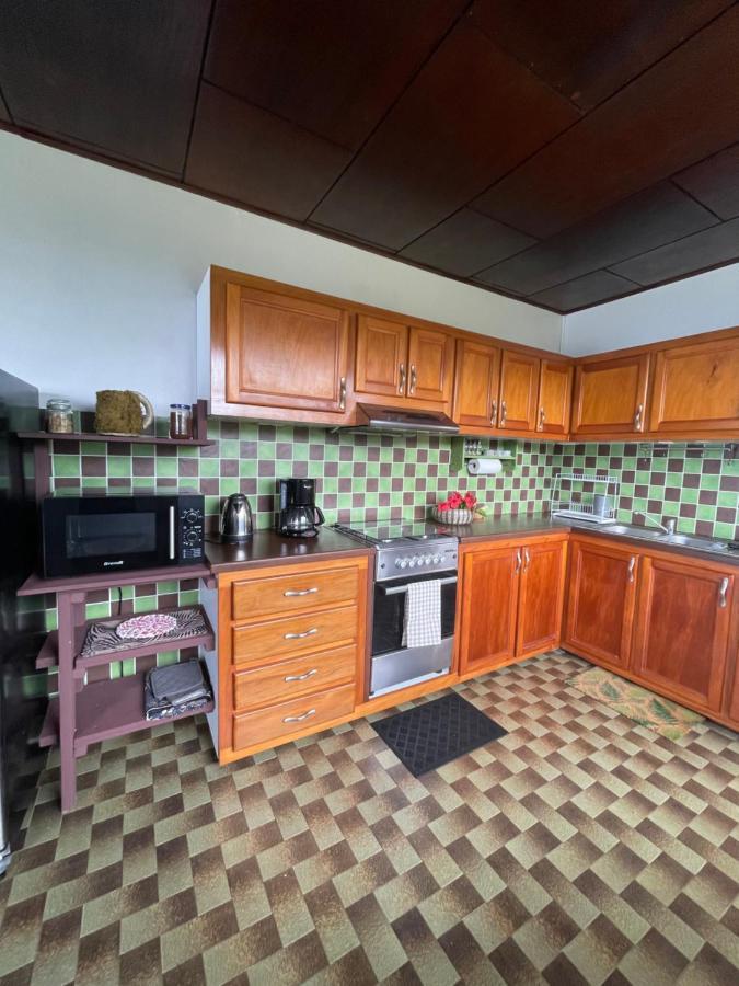 Pk 35 Villa Apomaoro Luaran gambar