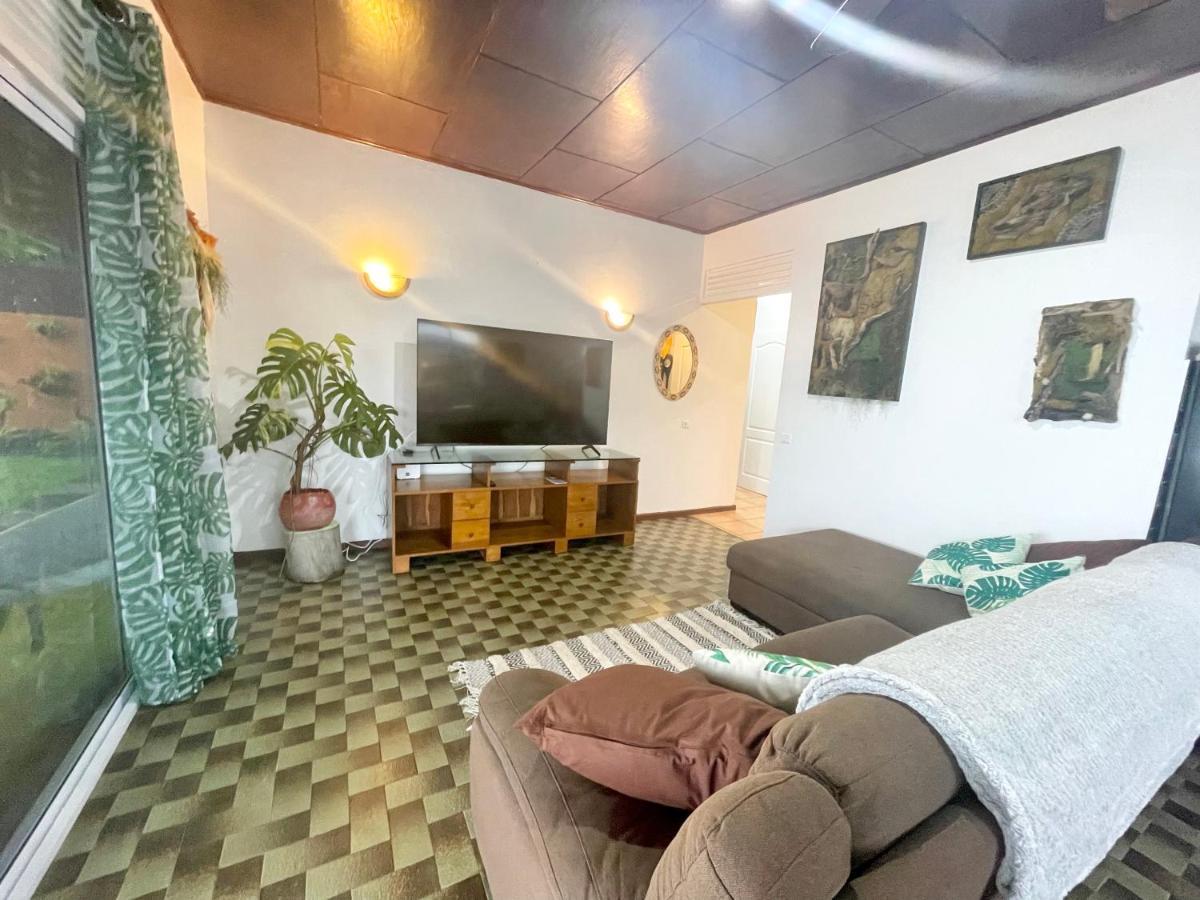 Pk 35 Villa Apomaoro Luaran gambar